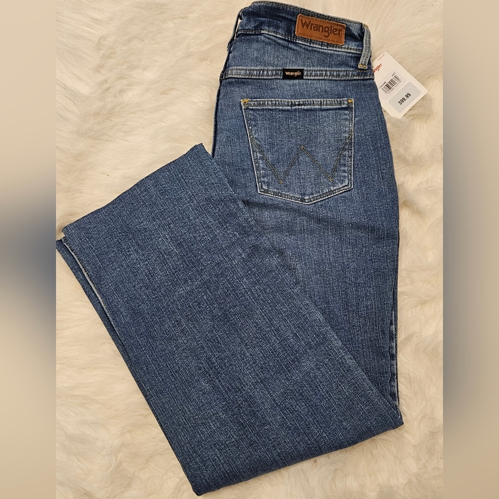 Wrangler High Rise True Straight Crop Jean
